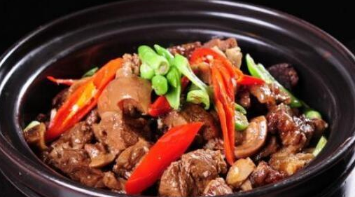 beat365官网中文-北京一事业单位人员疫情期间隐瞒行程 30天多次出境(图1)